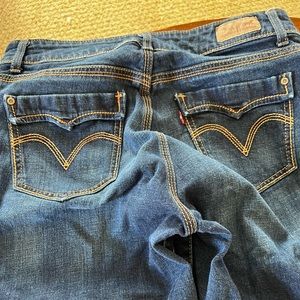 Women’s Levi’s 529 Curvy Straight Blue Jeans. Size 12M 31x32